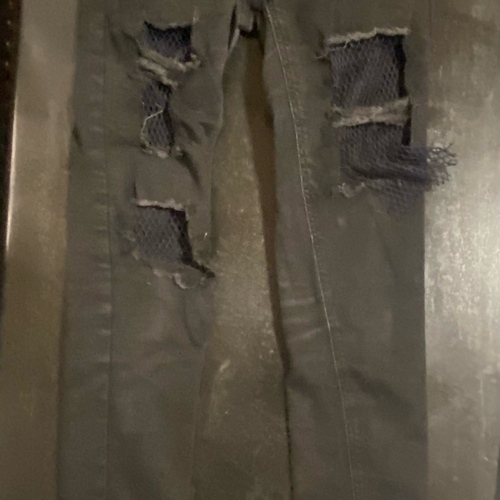 Hot Topic Black Skinny Jeans with Distressed Details